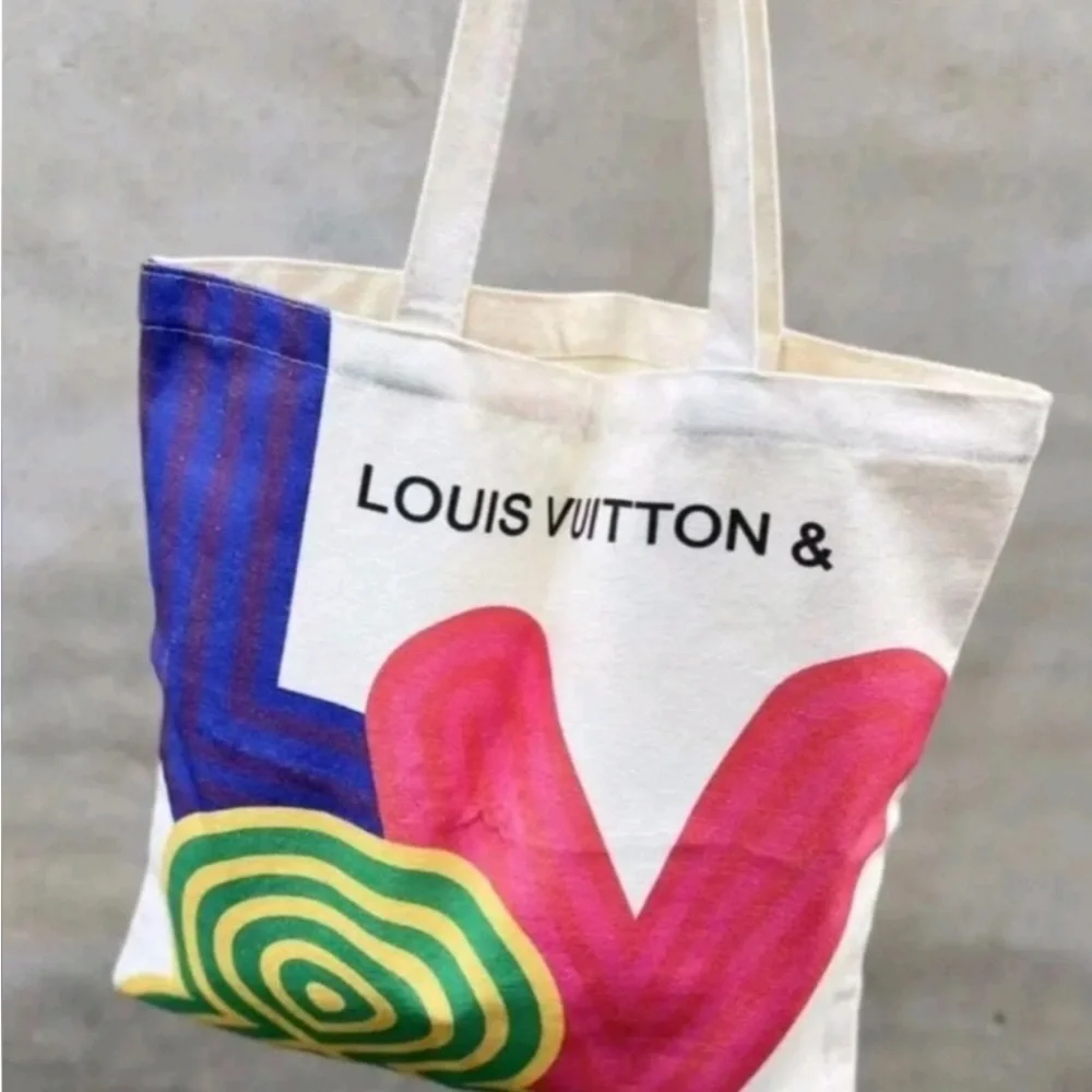 Louis Vuitton limited edition tote bag NEW - Picture 2 of 10